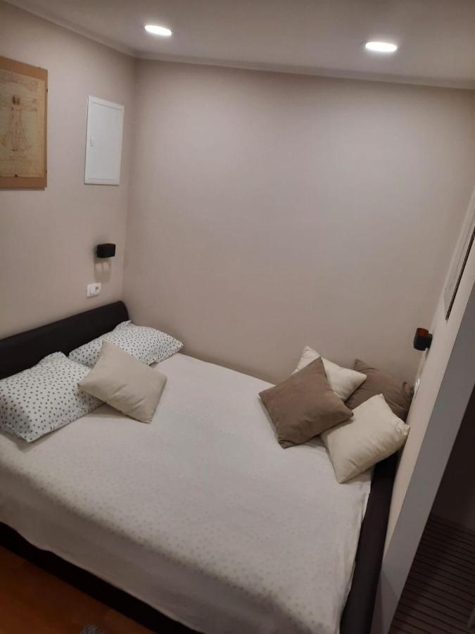 Studio Apartman Chiara 萨格勒布 外观 照片